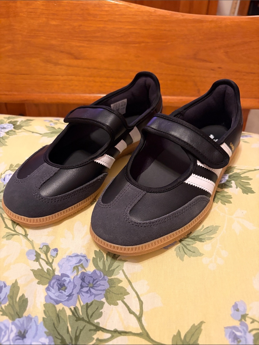Adidas Samba Jane sneakers
